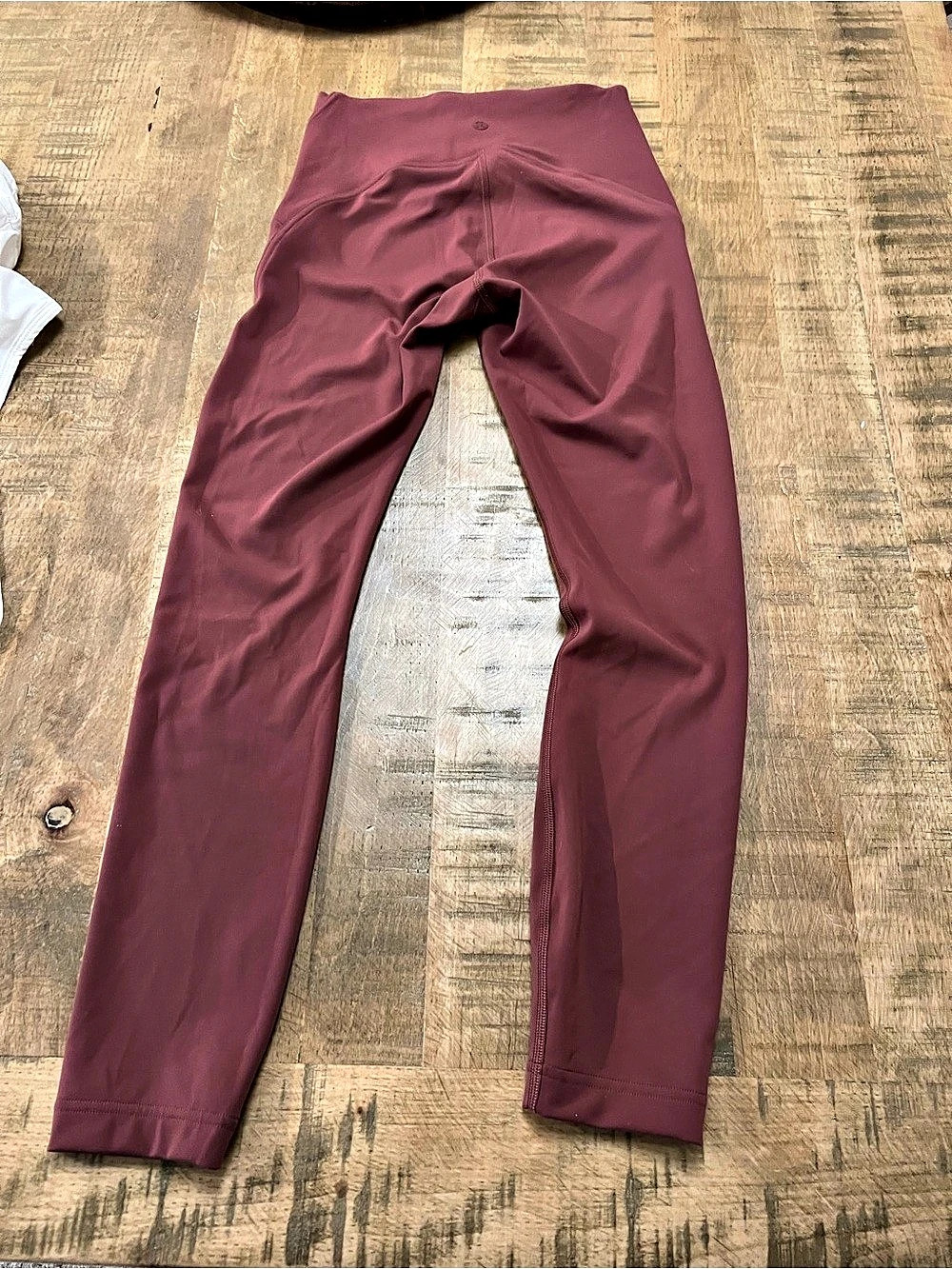 Size 4 Lululemon InStill high rise legging vintage plum - Picture 2 of 11